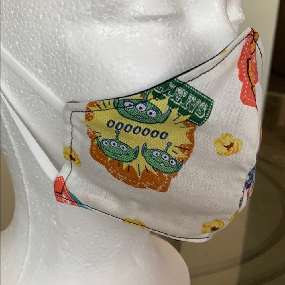 Disney Toy Story 4 Character Badges Mask - Picture 4 of 5